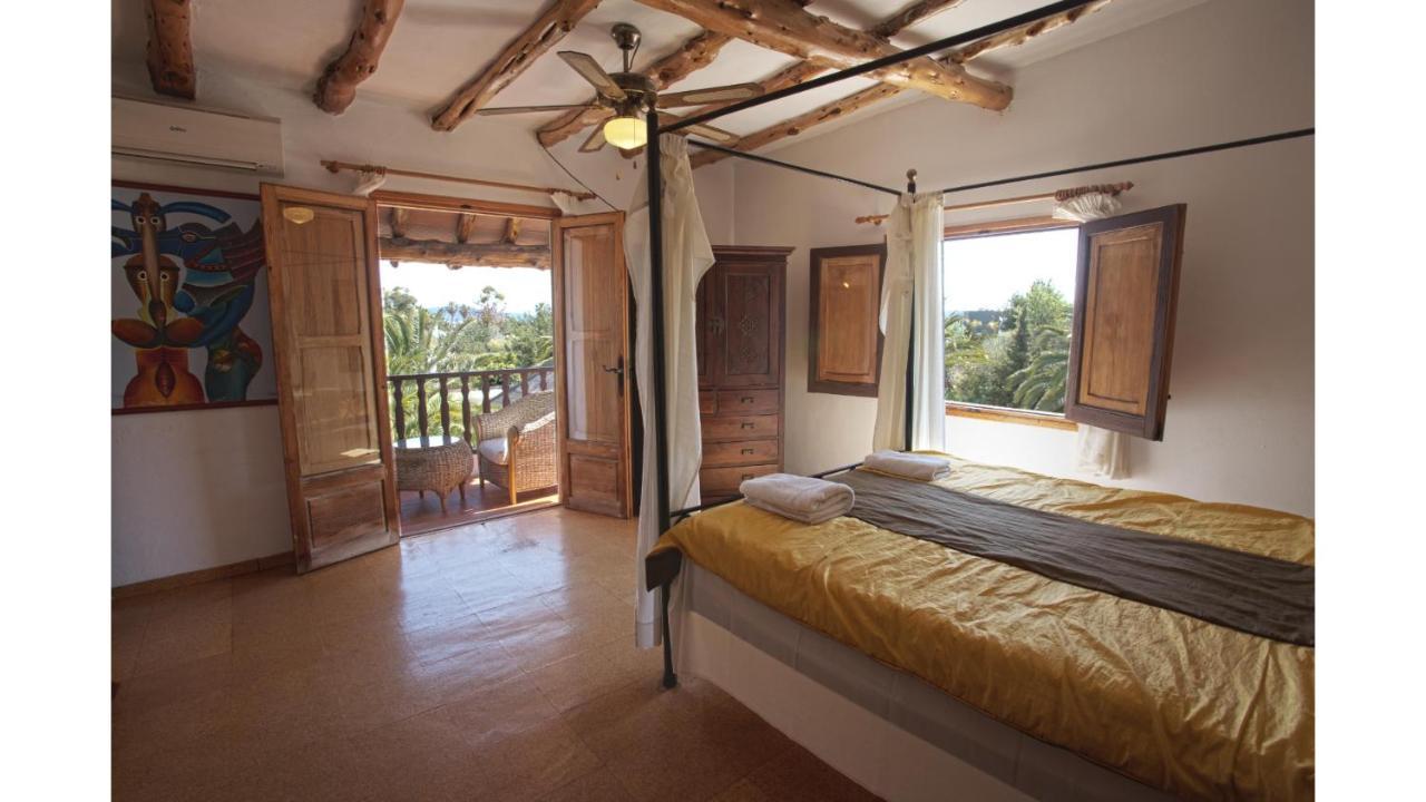 Villa Daniel 5 Mins By Taxi Into Ibiza Town Sant Jordi de ses Salines Exterior foto
